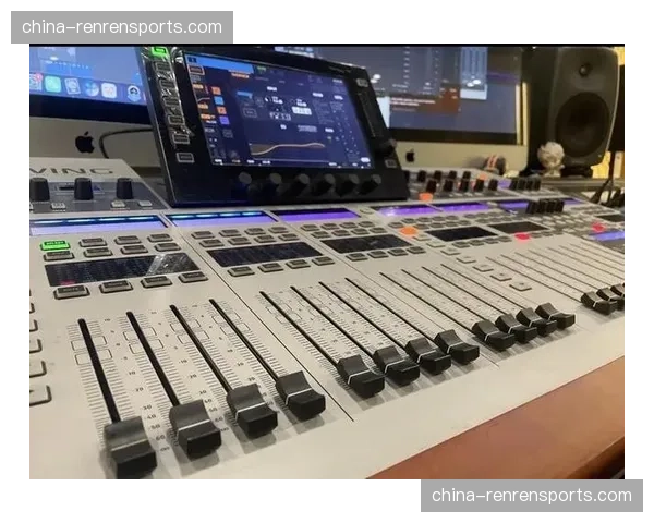 沉浸式音频制式在部分高端赛事应用，革新家庭观赛听觉体验。